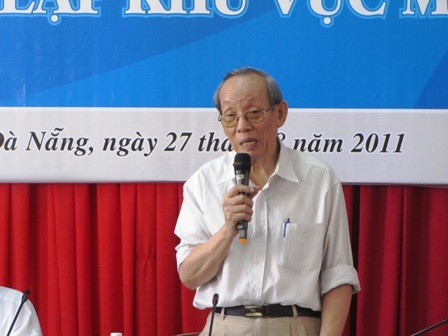 Giáo sư Trần Hồng Quân, Chủ tịch Hiệp hội các trường ĐH, CĐ ngoài công lập Việt Nam: “Quy định điểm sàn là vô lý”